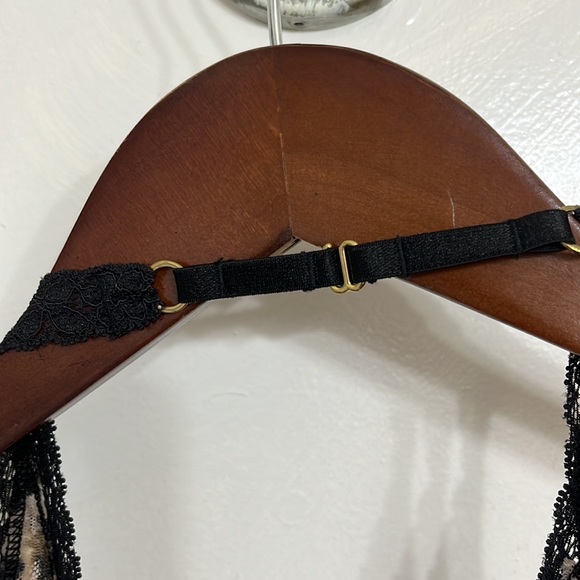 The Lacie by Victoria secret - Picture 3 of 4